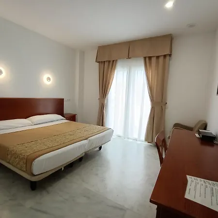 Hotel La Luna Blanca 2*
