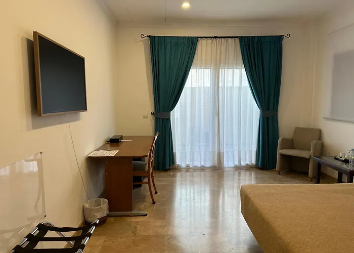 La Luna Blanca Hotel