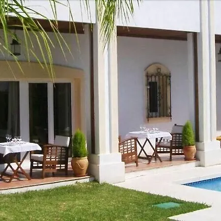 La Luna Blanca Hotel