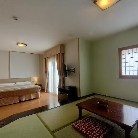 La Luna Blanca Hotel