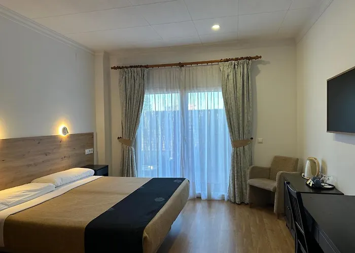 La Luna Blanca Торремолинос