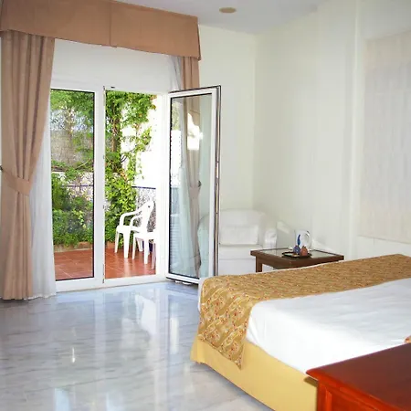 La Luna Blanca Hotel