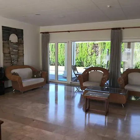 La Luna Blanca Hotel