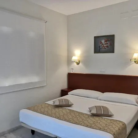 Hotel La Luna Blanca 2*